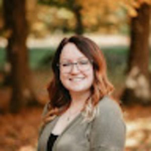 Meet your Posher, Cassandra